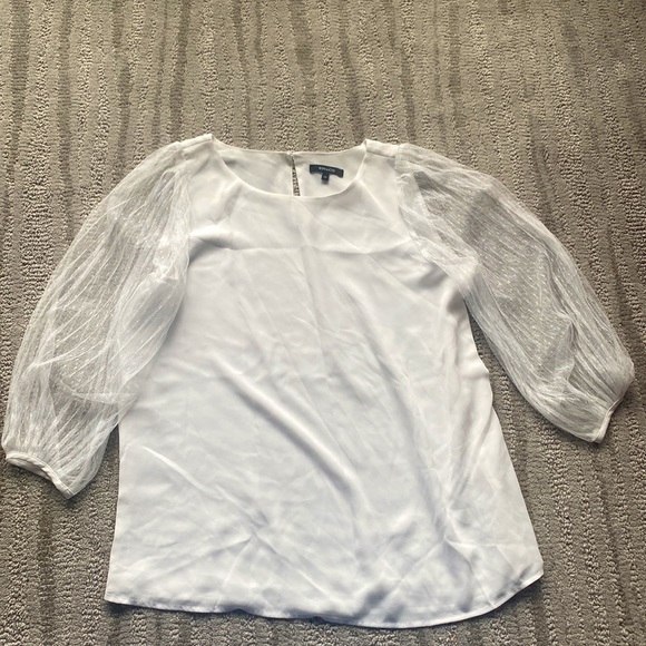 White chiffon and lace blouse - Picture 2 of 6